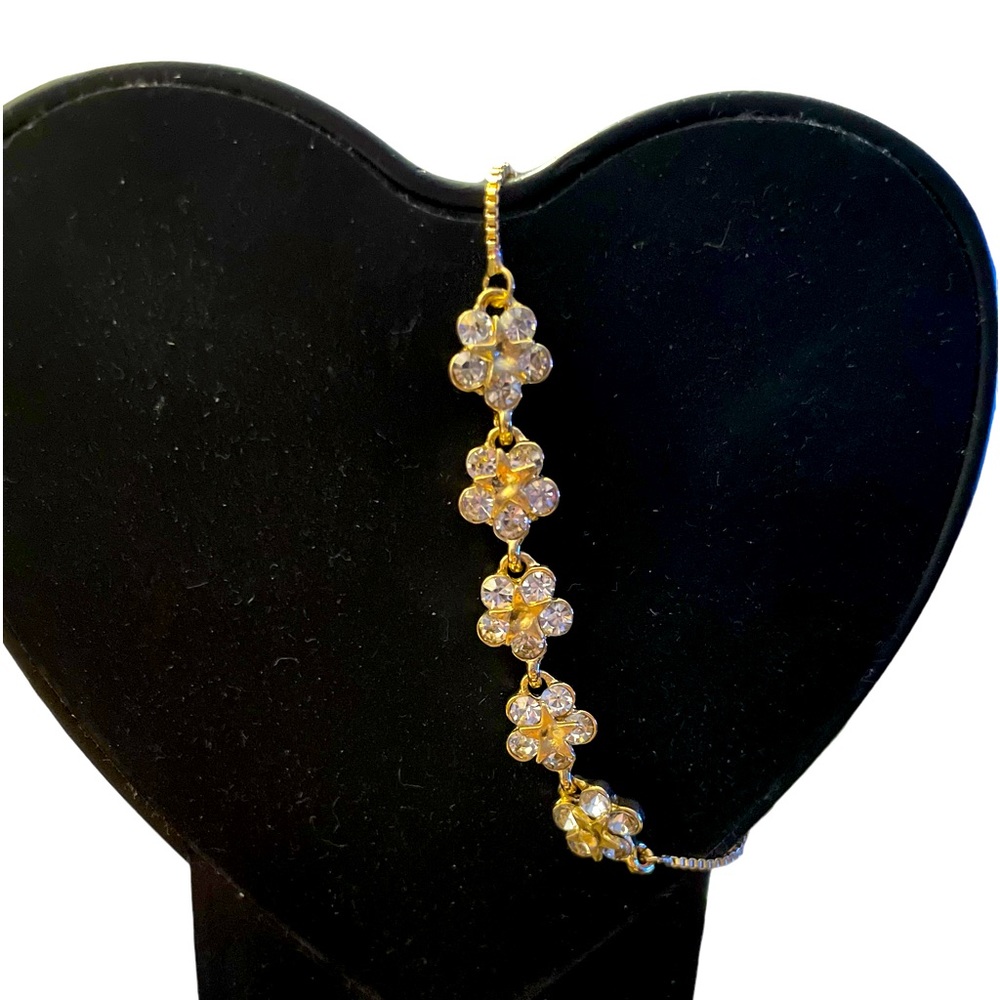 Cubic zirconia flower 🌸 adjustable bracelet